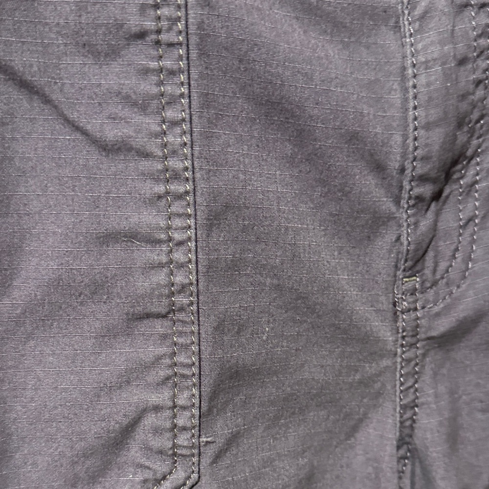 Eddie Bauer Women's Dark Purple Cargo Shorts Mercer Fit - Picture 6 of 6